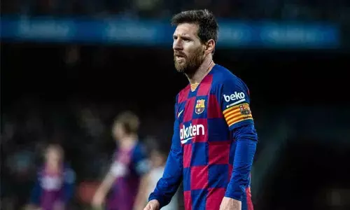 Barca coach refuses to get into Messis life after Abidal row