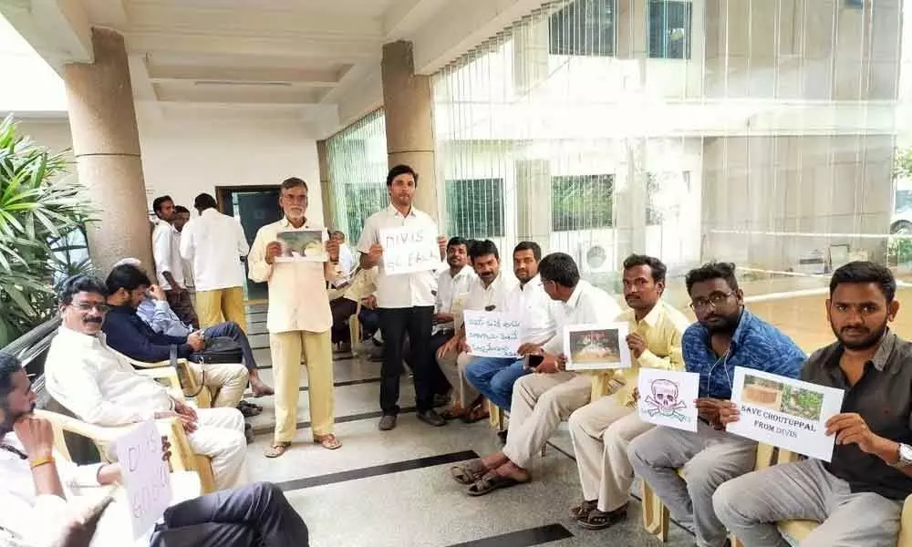 Hyderabad: Farmers raise pharma pollution with PCB in Sanathnagar