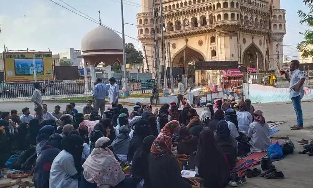 Hyderabad: Protest at Nizamia Tibbi College enters 2nd month