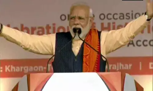 PM Modi Hits Back At Rahul: Peoples Love Will Protect Me From Dandas