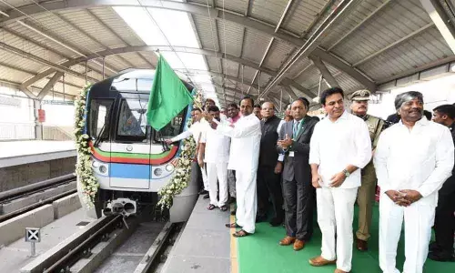 Hyderabad: JBS-MGBS Metro line flagged off by CM KCR
