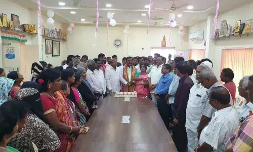 Hyderabad: Corporator Ragam Nagender Yadav felicitated on completion of 4 years in Serilingampally