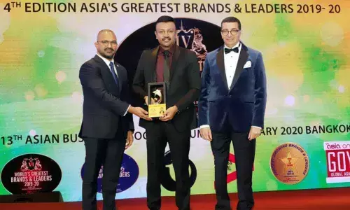 Khammam: SCCL CMD Sridhar receives prestigious award in Bangkok