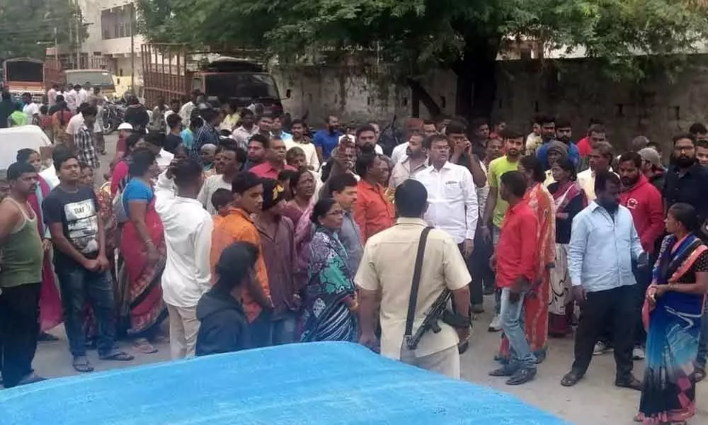 Hyderabad: MLA Kaleru Venkatesh promises to halt demolitions in Golnaka