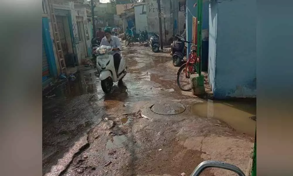 Hyderabad: Drainage overflowing for months in Rasoolpura