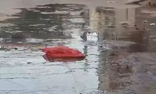 Hyderabad: Drinking water going waste in West Marredpally