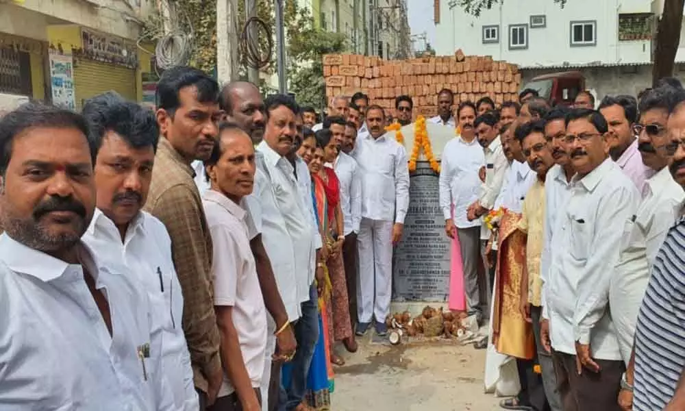 Hyderabad: MLA Arekapudi Gandhi launches development works worth 89 L in Madhapur