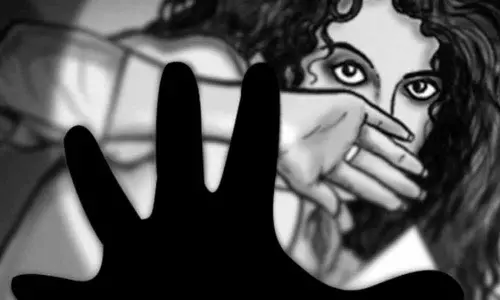 Woman thrashes school teacher over sexual harassment in Guntur district