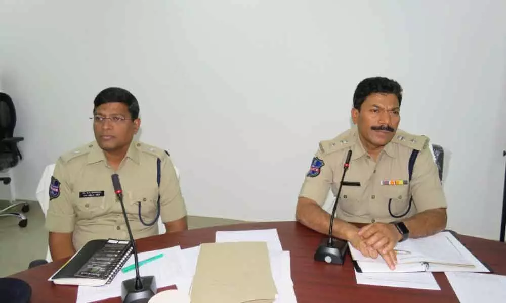 Hyderabad: SP M Narayana holds a review of progress in cases