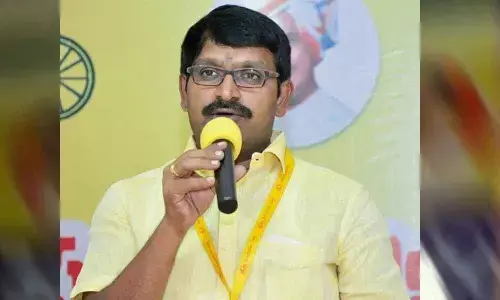 Fishermen impose Durai on Nellore TDP  President Beeda Ravichandra