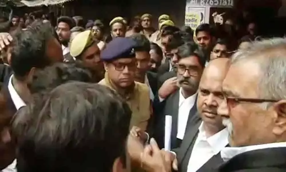Explosion At Lucknow Court: 3 Lawyers Injured