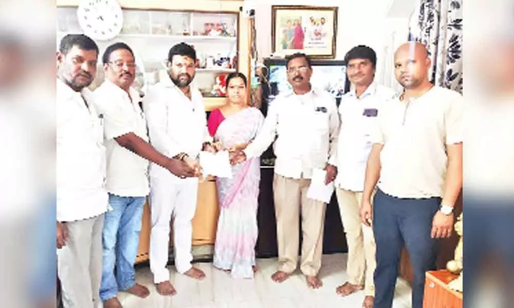 Hyderabad: Corporator Santhi assures to speed up culvert works in Nacharam
