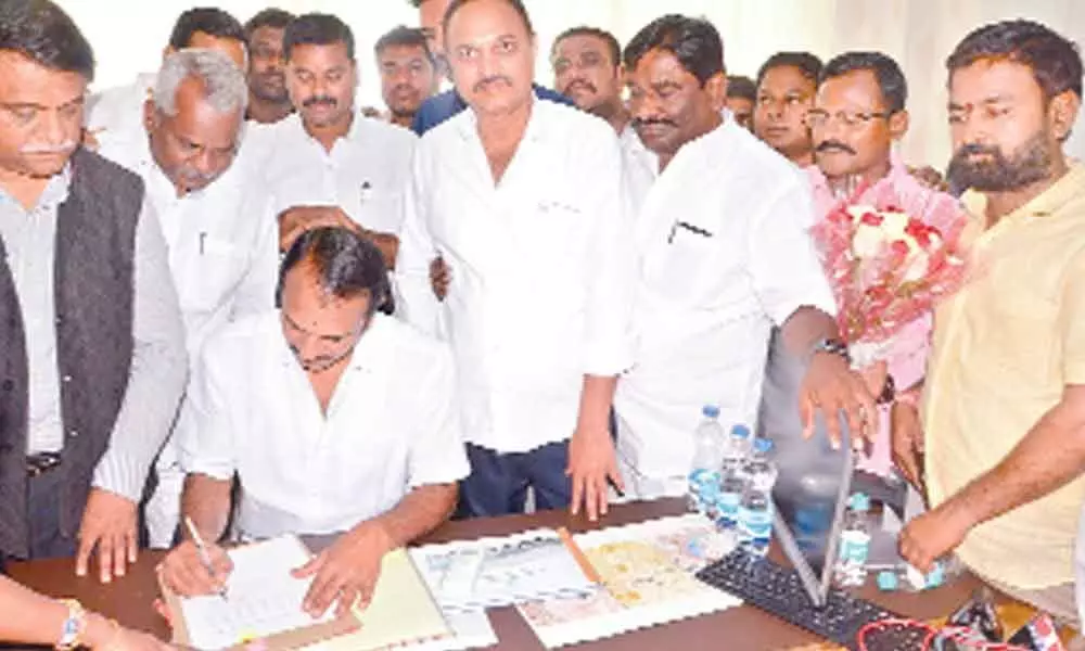 Hyderabad: Devireddy takes charge as Musi Authority chairman in LB Nagar