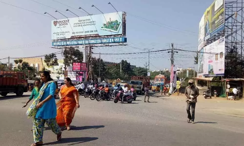 Hyderabad: Traffic signals yet to get green light in Kompally