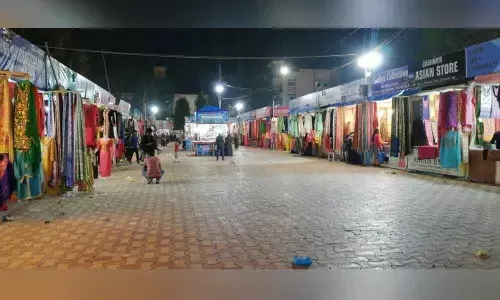 Hyderabad: Cloth traders say incurring steep losses at Numaish