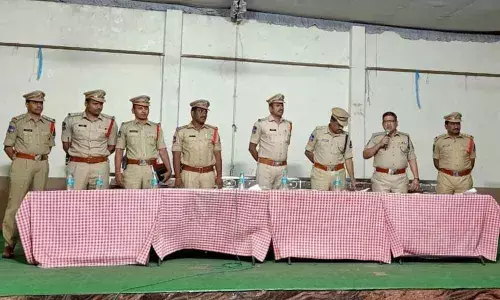 Hyderabad: Illicit liquor bottles seized in Karwan