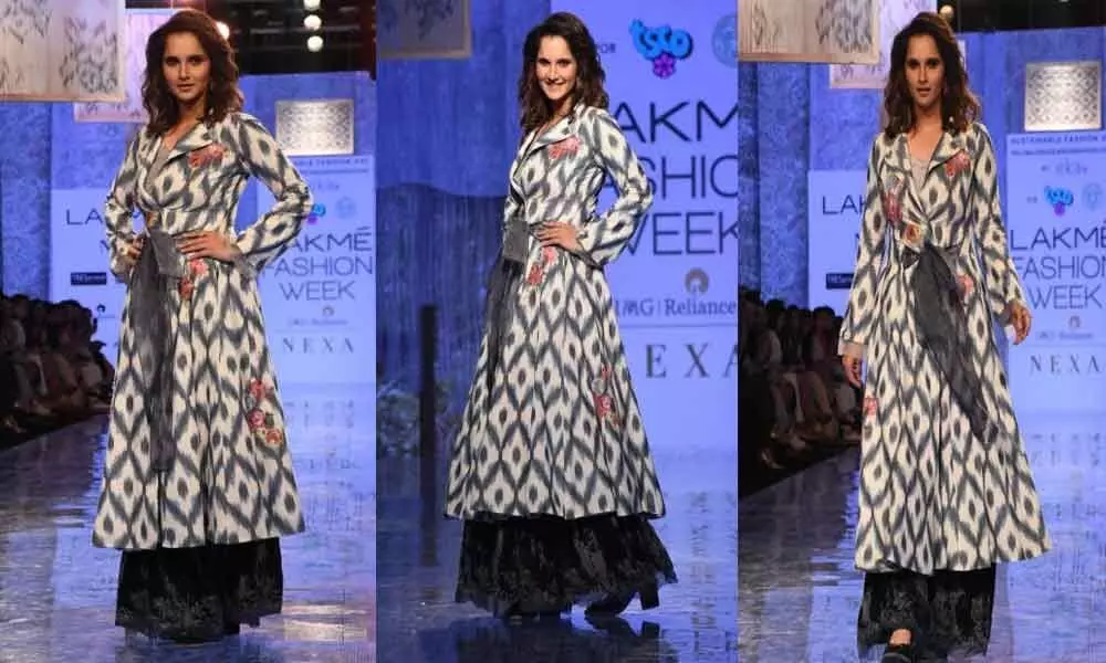 Indias tennis ace Sania Mirza turns showstopper at Lakme Fashion Week, See Pics