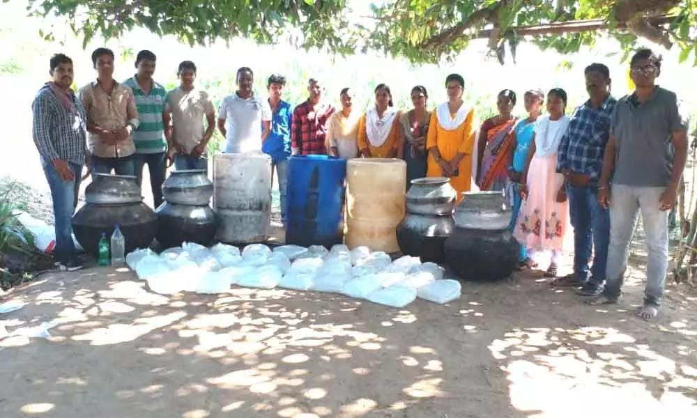 Polavaram: Arrack making unit raided, 175 ltrs of ID liquor destroyed