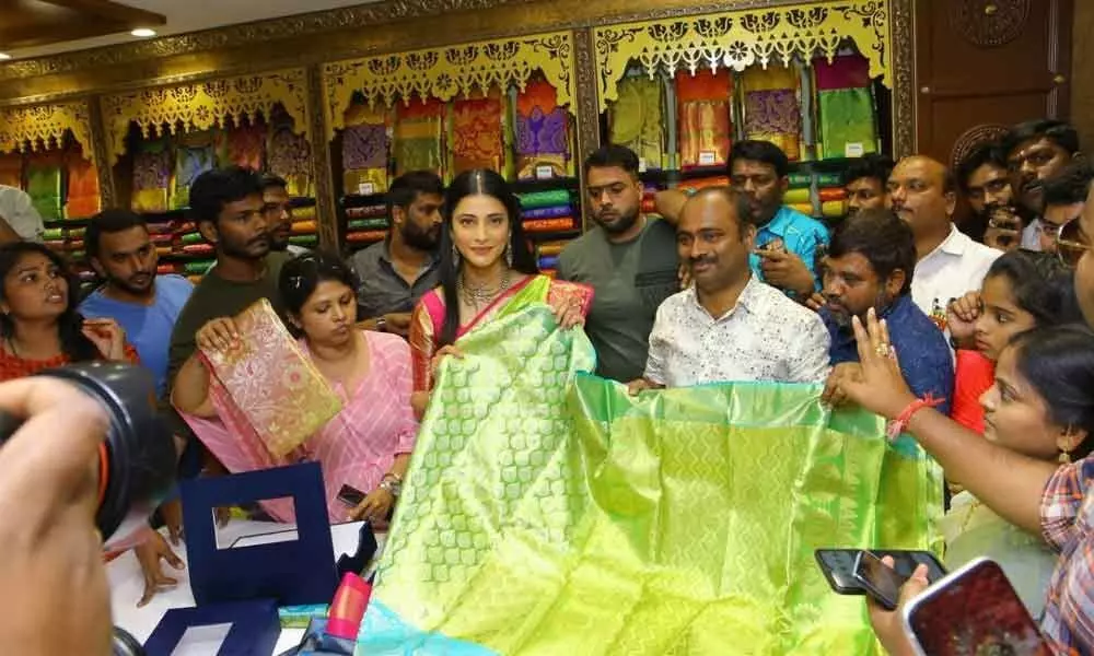 Hyderabad: Vaibhavam Shopping Mall opens at Chintal