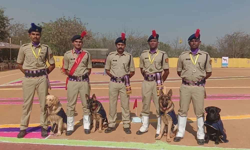 Rangareddy: Passing-out parade by 37 canines in Moinabad