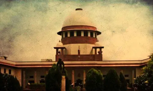 Supreme Court judge faints while dictating order