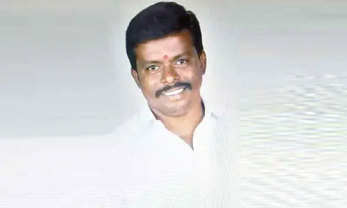 Congress workers murder TRS leader in Suryapet district