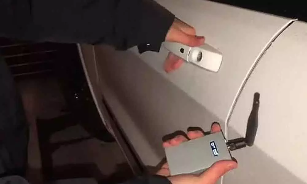 Hacker creates new device that can unlock any luxury car