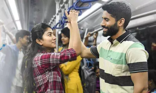 Chay Gifts Special Sunnies To The Director Shekar Kammula