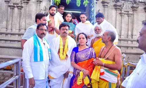 Bhadrachalam: VIPs, commoners pour in for blessings of Lord Rama