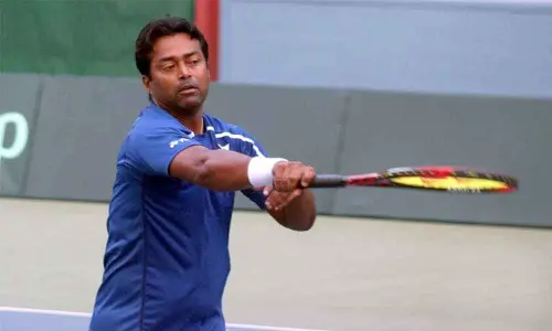 Veteran tennis legend Paes given a befitting farewell at Bengaluru Open Veteran tennis legend Paes given a befitting farewell at Bengaluru Open