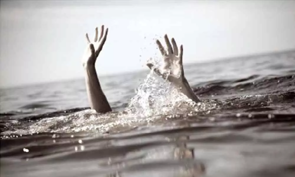 Man drown while swimming in Telugu Ganga canal in Chittoor district