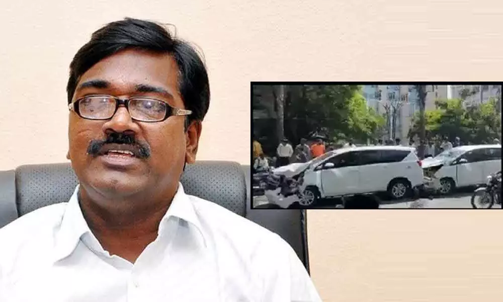 Minister Puvvada Ajay Kumar convoy meets with accident in Hyderabad