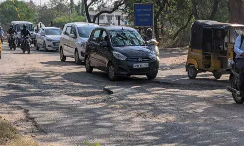 Hyderabad: Residents ask for better roads