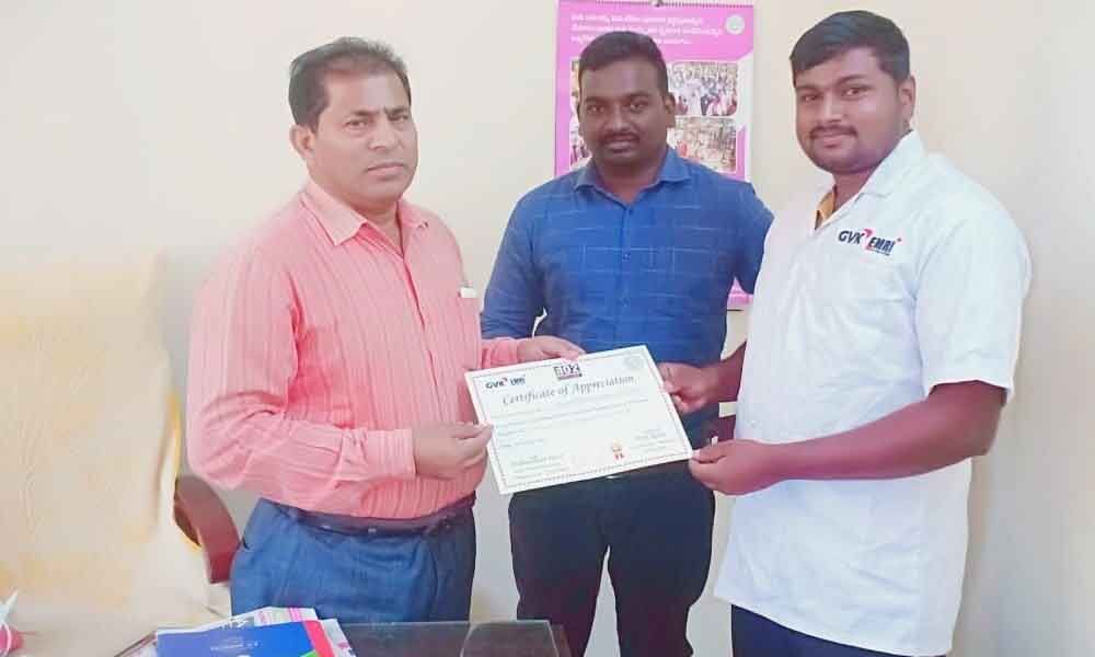 102 service staff bags award in Vikarabad