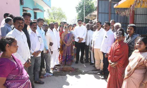 Hyderabad: CC road works begin in Vajpayee Nagar