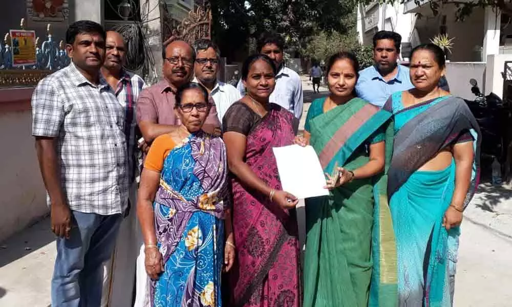 Hyderabad: Corporator Pannala Kavya Reddy responds to pleas in KPHB Colony
