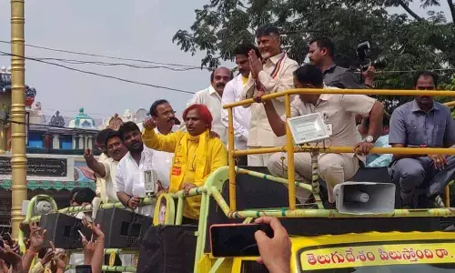 Chandrababu Naidu addresses public at Parchuru, accuses govt of its failure in governance