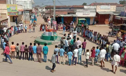 Medak: Merge Regode mandal in Jogipet Revenue Division