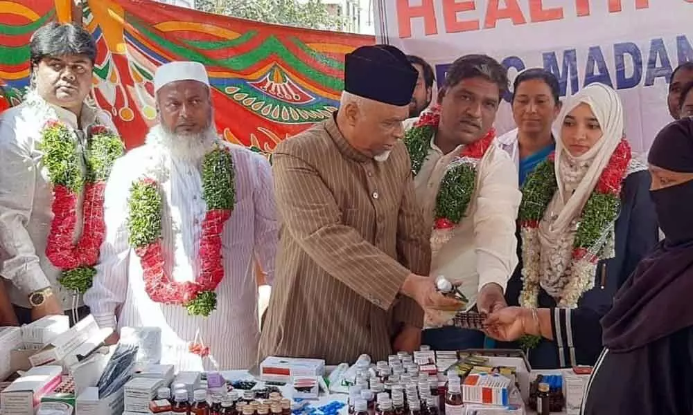 Hyderabad: MLA Syed Ahmed Pasha Quadri inaugurates free health camp