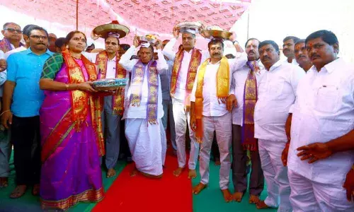 Medak: Harish Rao, others set Bhavani Jathara rolling