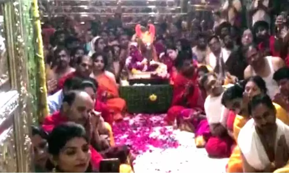 Devotees across the country throng temples to offer prayers on Maha Shivratri