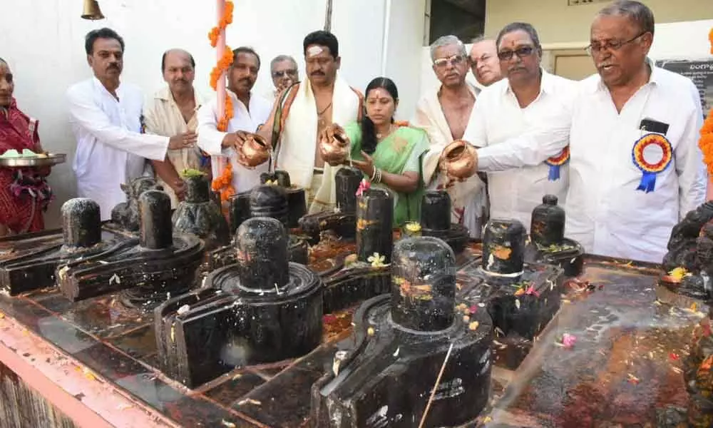 Secunderabad: Devotees throng Shiva temples on Maha Sivaratri