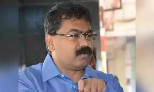 Collector suspends tahsildar, two revenue employees