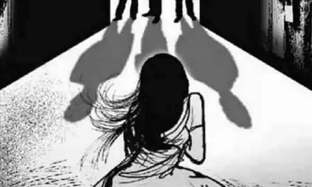 Bus driver, conductor held for raping woman in Gujarat