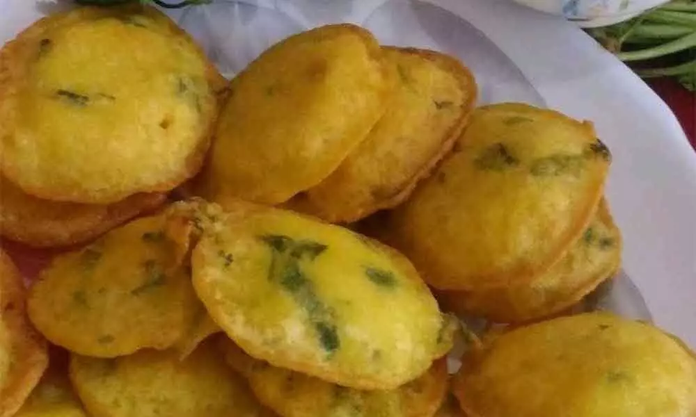 Special Street Food From North India: DHUSKA