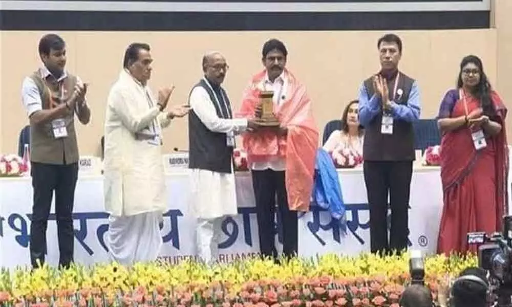 TDP MLA Yeluri Sambasiva Rao receives prestigious Aadarsh Yuva Vidhayak Samman award