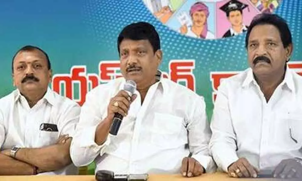 Visakhapatnam: TDP resorting to mudslinging campaign: YSRCP