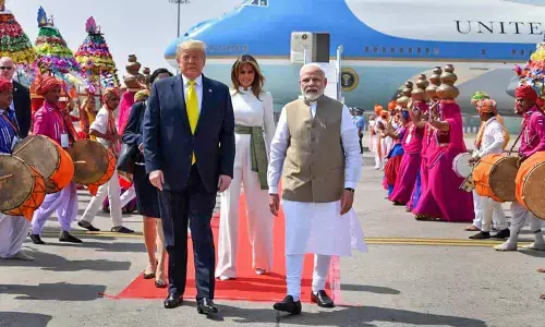 Trumps Taj visit: Royal graves get mud pack, chandelier refurbished