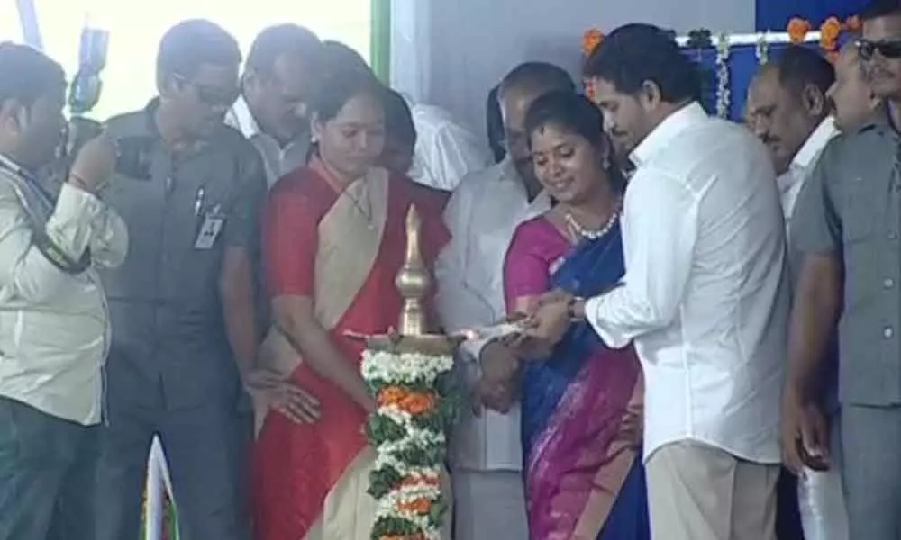 CM Jagan Reddy arrives in Vizianagaram a while ago, receives a grand welcome from ministers