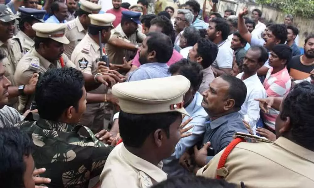 Police warns action on violent protests in Amaravati